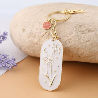 April Daisy Birth Flower Keychain
