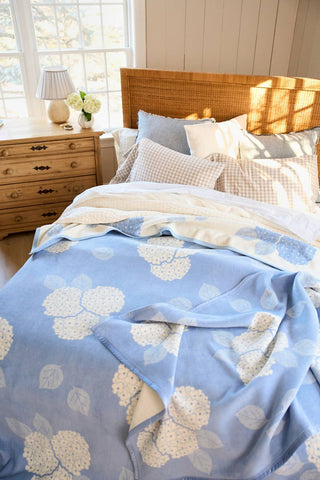 Hydrangeas Bluebell Blanket: Original