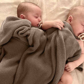 100% Organic Luxury Cotton Swaddle Receiving Baby Blanket: Lilac